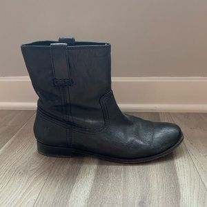 Barely Worn Black Frye Boots